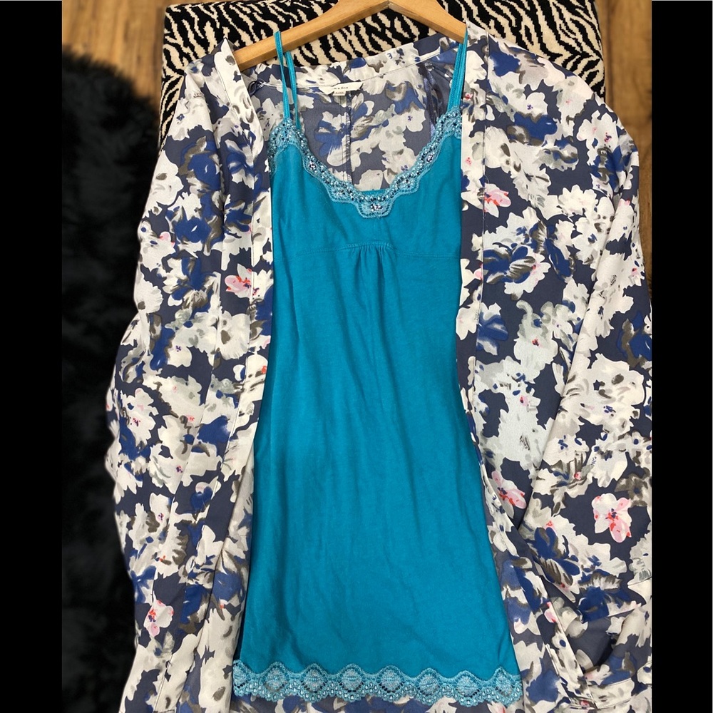 •Hollister Beaded Front Tunic - Picture 2 of 7